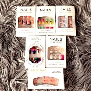 NWT 6Piece Acrylic Nail Set